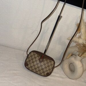 Authentic Gucci Shoulder Purse Sherry Bag